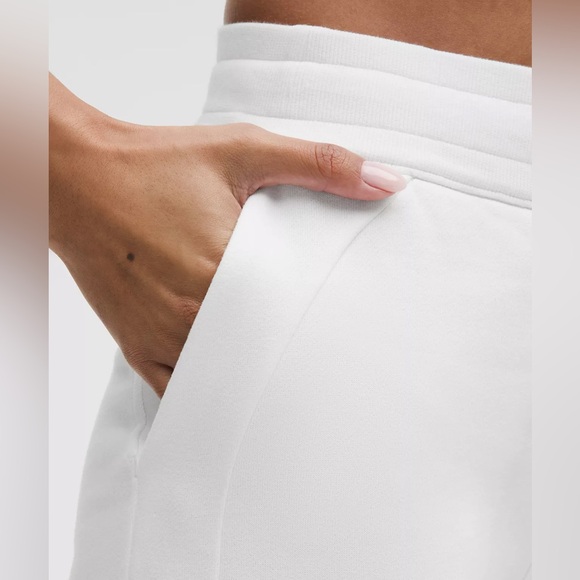 Lululemon Scuba High-Rise Cropped Ankle Jogger Sweatpants in White Size 14 NWOT - Picture 5 of 14